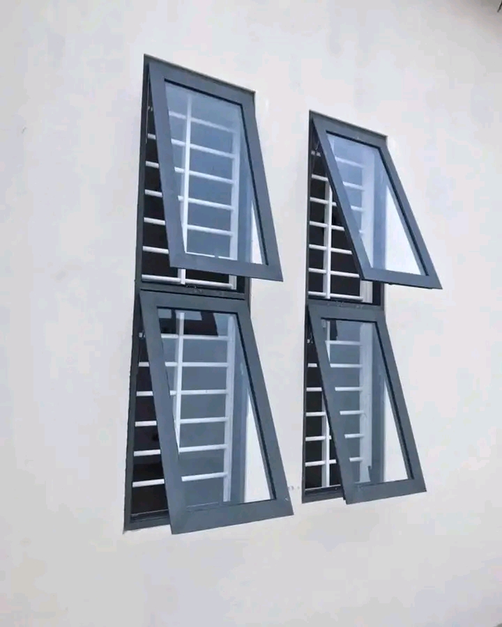 1000960423